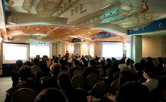 発表会「改善1番」の様子